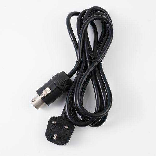 British Standard 13A TO NEUTRIK 32A